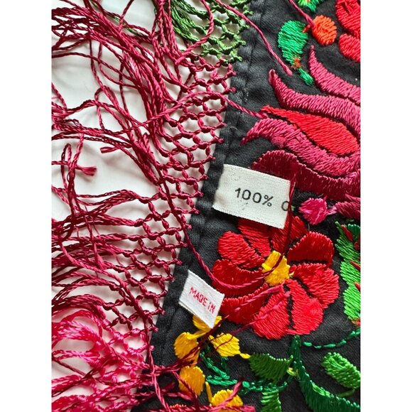 Vintage NWT Hungarian Floral Embroidered Cotton Fringed Table Cloth Placemat - Picture 6 of 11